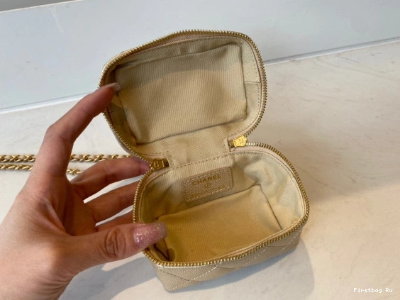 Firstbag Ru WITH CHANEL CHAIN VANITY SMALL 0825